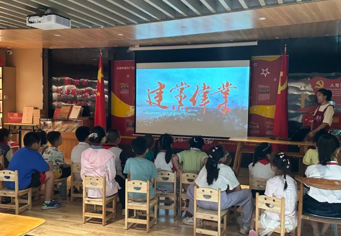 安次区举办庆祝中国共产党建党102周年红色观影活动